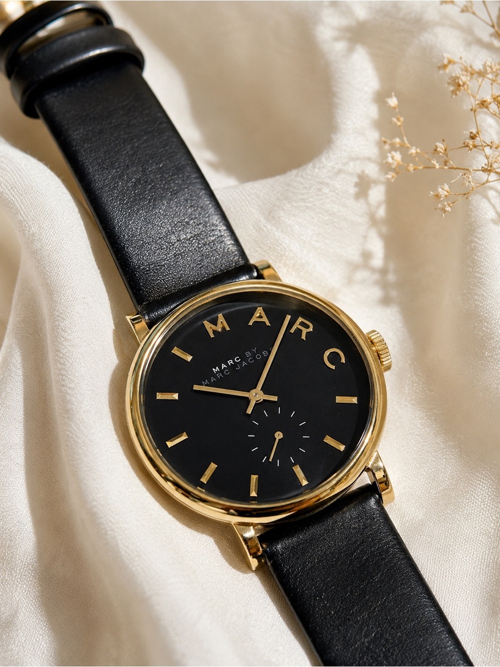Marc by Marc Jacobs Baker MBM1269 Black Leather Gold Tone Watch 37mm